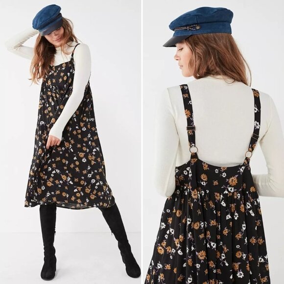 Urban Outfitters Black and Gold Floral Midi Dress - Picture 2 of 12